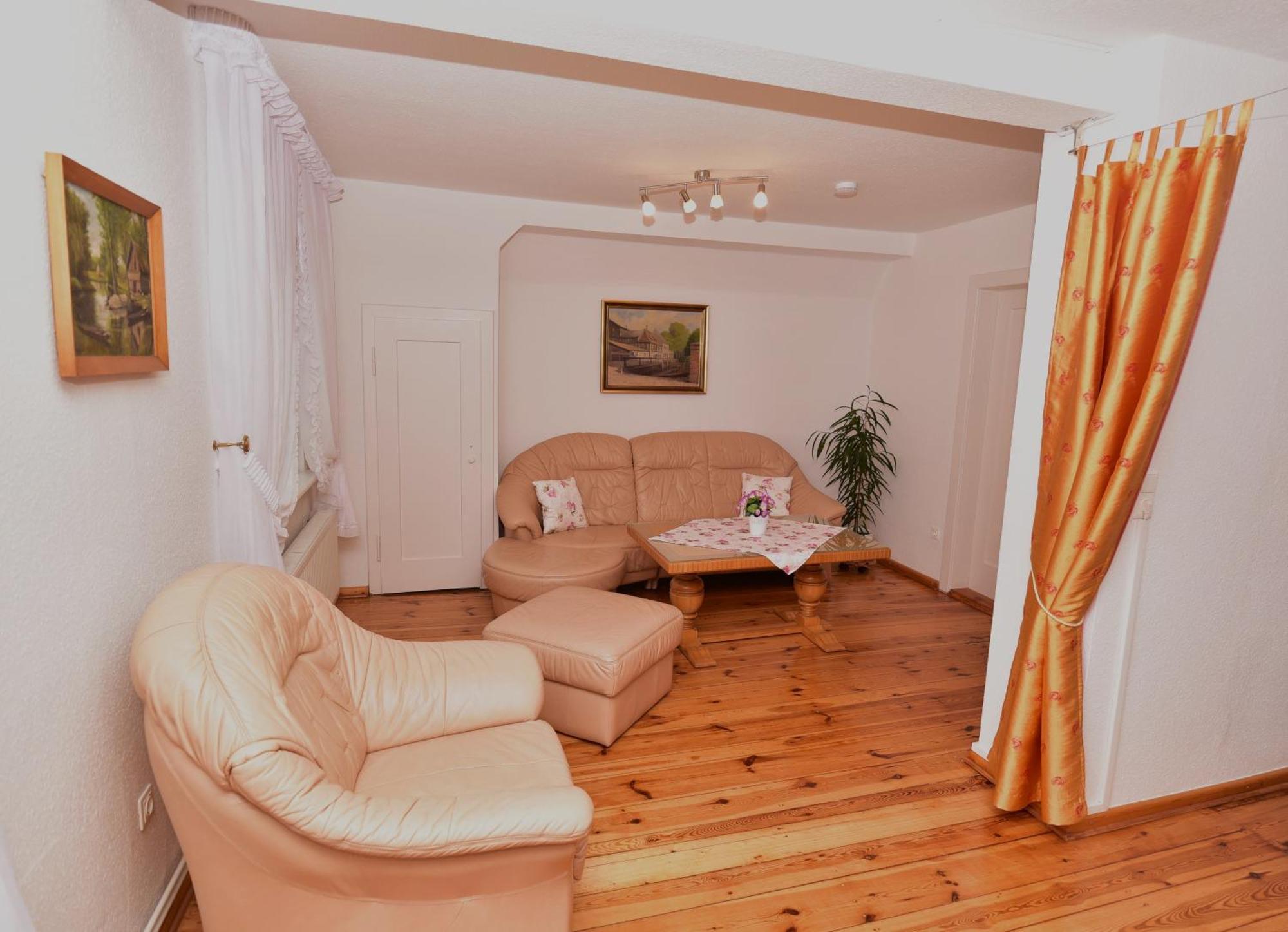 Ferienwohnung Am Hafen ลืบเบอเนา ภายนอก รูปภาพ