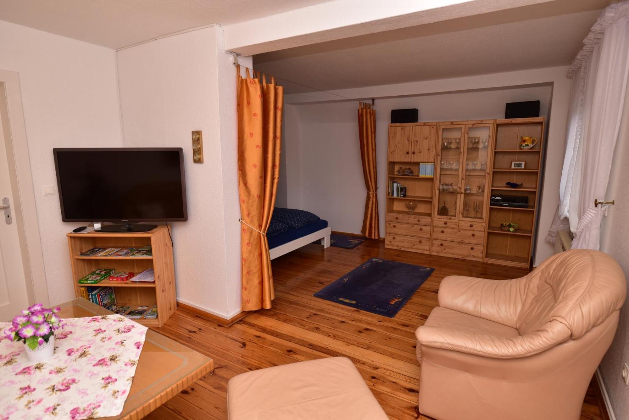 Ferienwohnung Am Hafen ลืบเบอเนา ภายนอก รูปภาพ